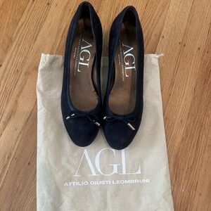 AGL (Attilio Giusti Leombruni) Women's Navy Suede Ballet Style Low Heel